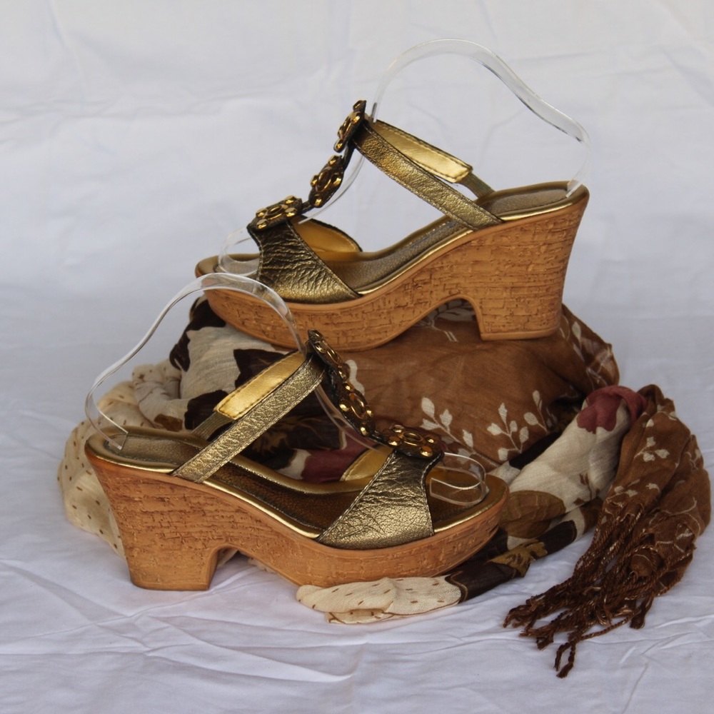 Gold Faux Cork Wedge Sandals size 9